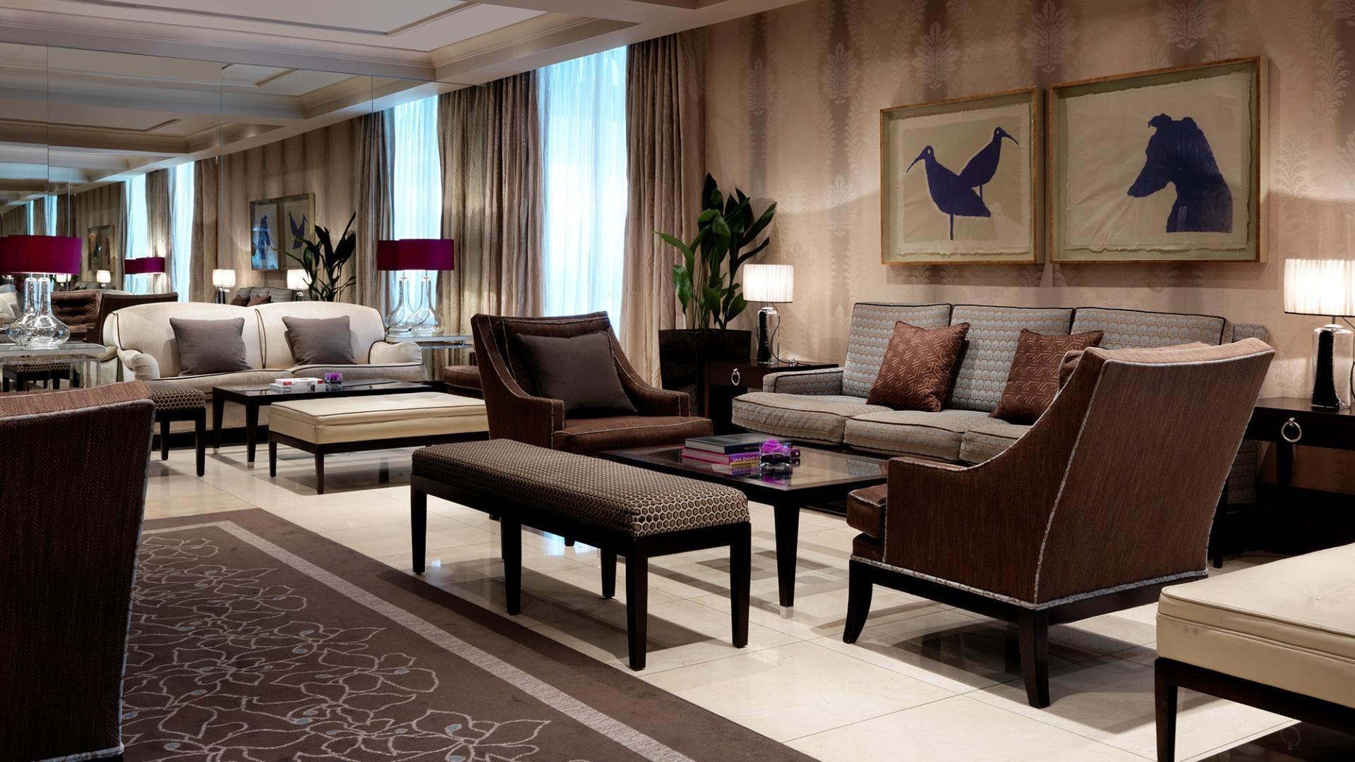 Hotel The 4*